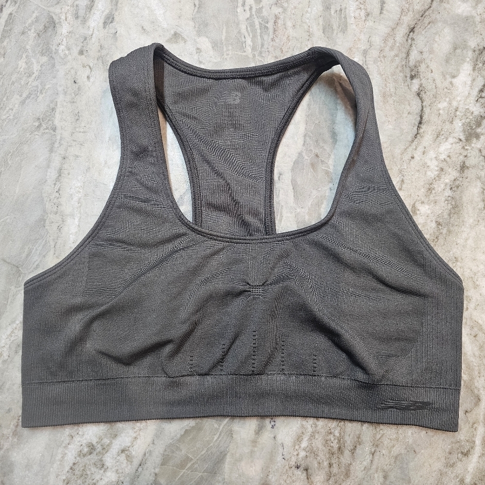 New Balance Women’s Medium Gray Seamless Racerback Sports Bra Athletic Activewea